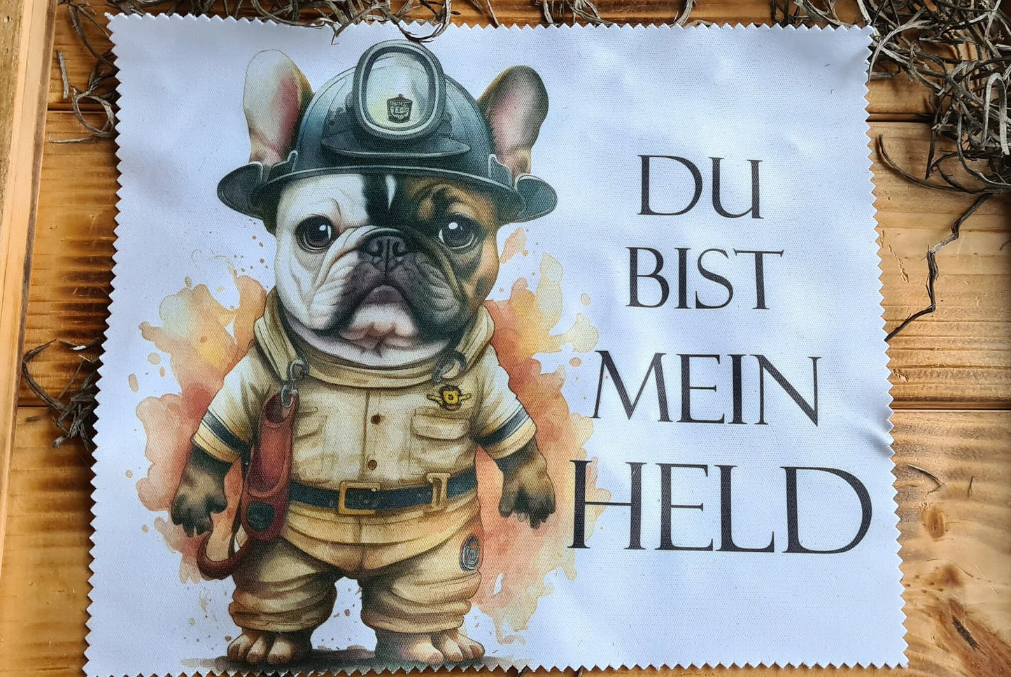 Held auf Pfoten